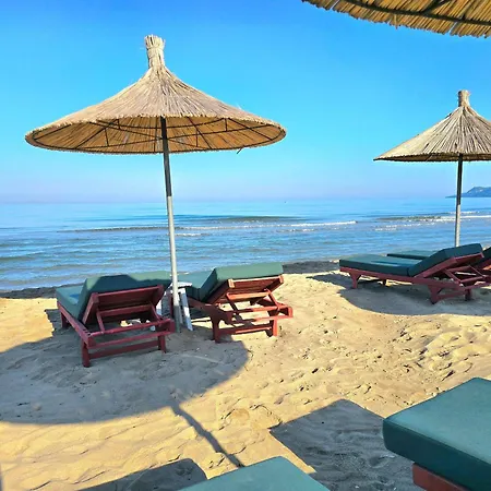 Διαμέρισμα White Moon 301 *