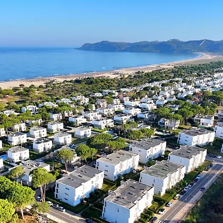 White Moon 301 Plazhi San Pietro