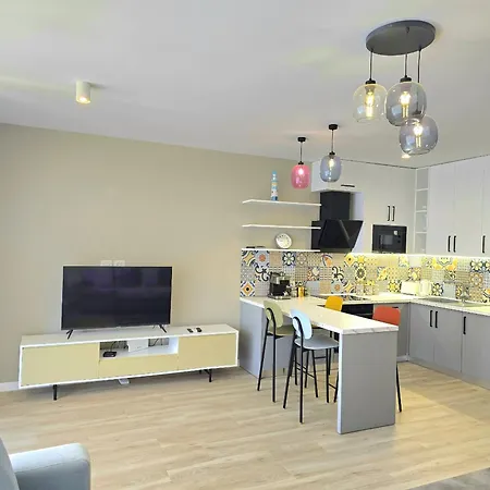 Διαμέρισμα White Moon 301 *