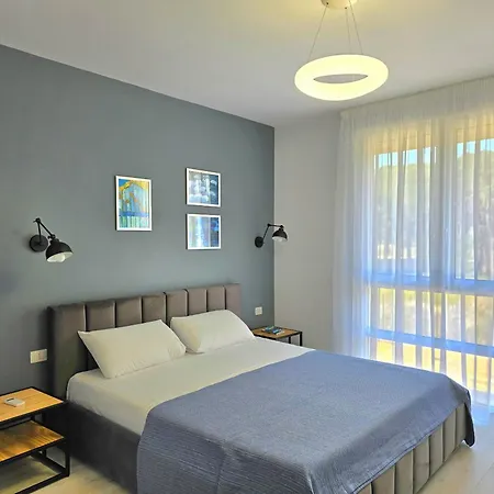 White Moon 301 * Plazhi San Pietro